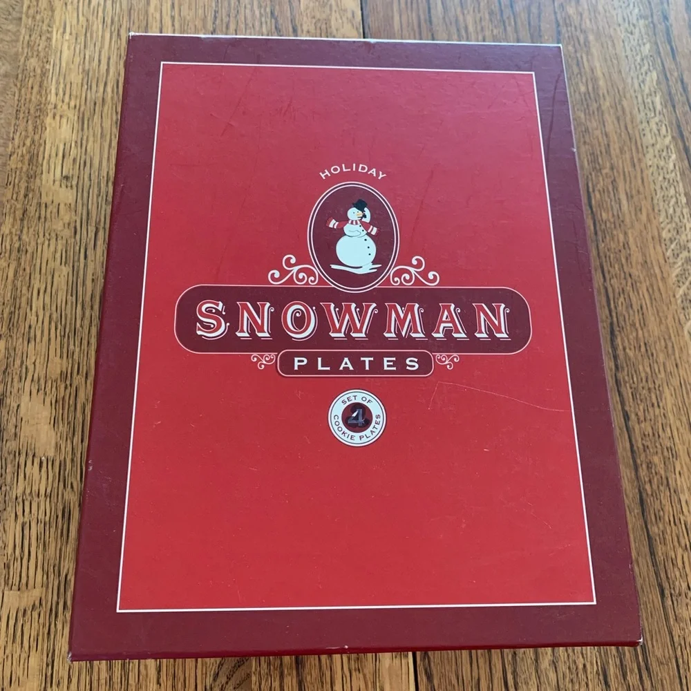NIB Williams Sonoma Snowman & Snowmaid Holiday Ceramic Cookie 10” Plate Set of 2